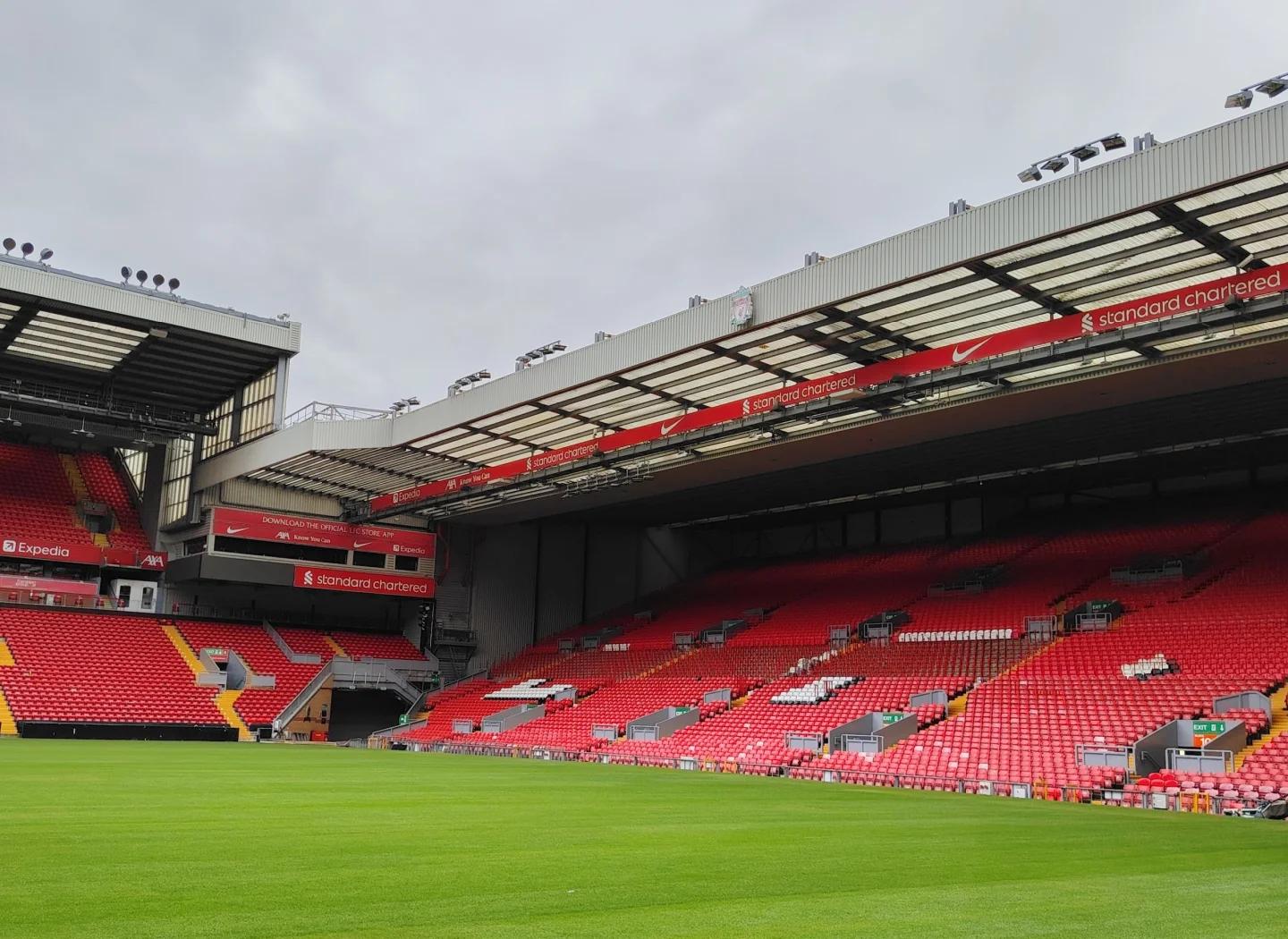 为什么棒球运动员在投球或打击后会习惯性地吹一吹手指