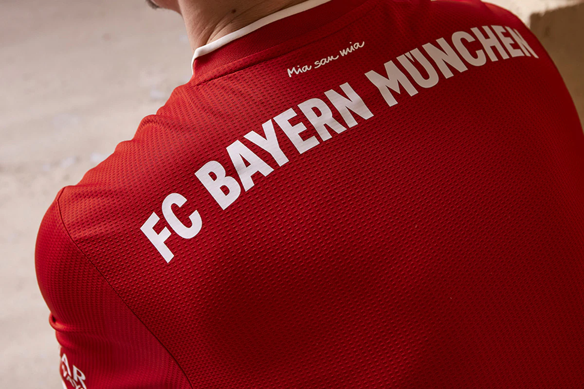 胜负晴雨表！哈特本赛季首发出战的比赛，尼克斯9胜1负（哈特首发效果显著，尼克斯本季在其先发时战绩9胜1负）