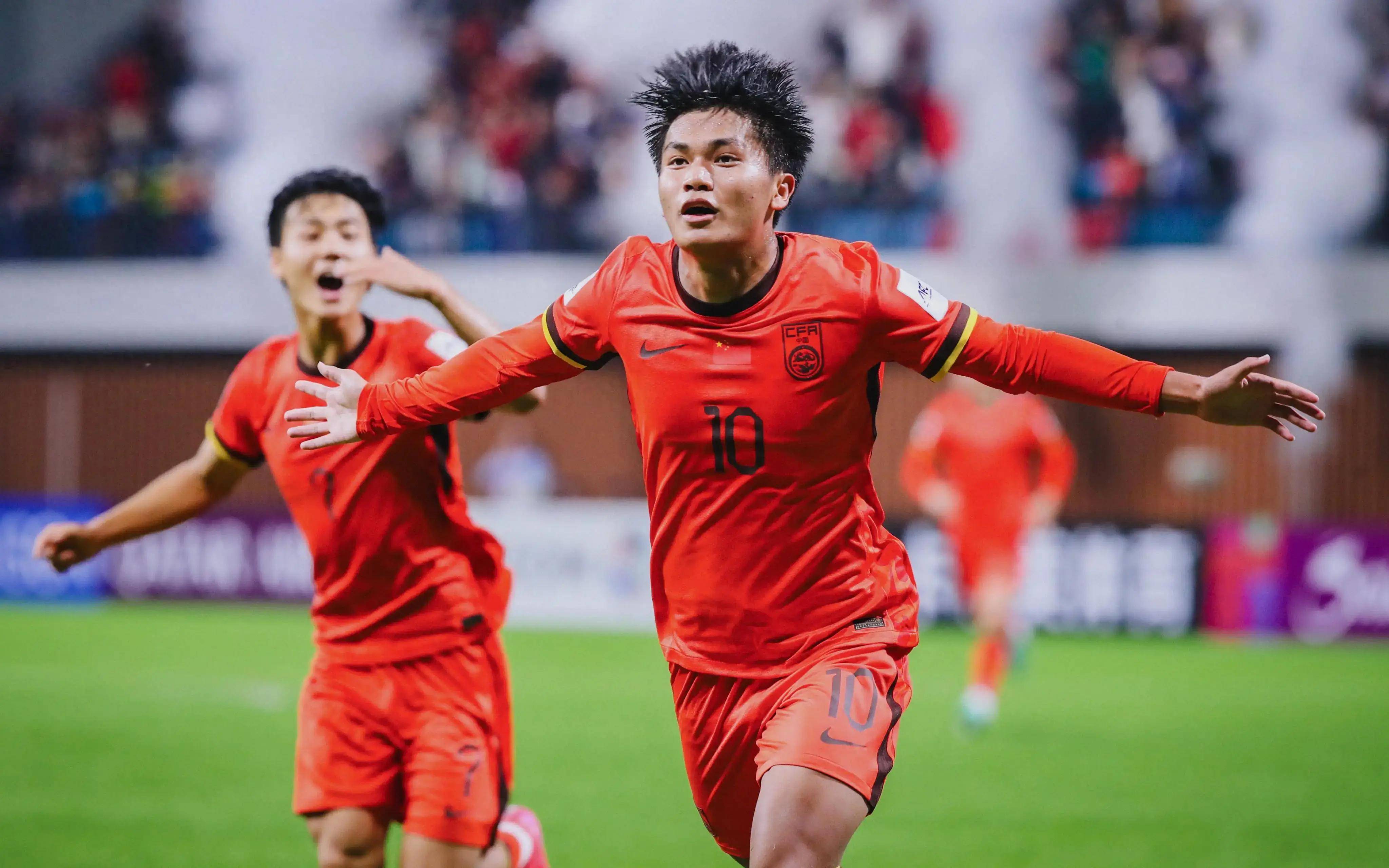 科尔：目前一切都不太顺利，感觉像有一层乌云笼罩着我们（科尔：近期一切不顺，球队仿佛被阴霾笼罩）